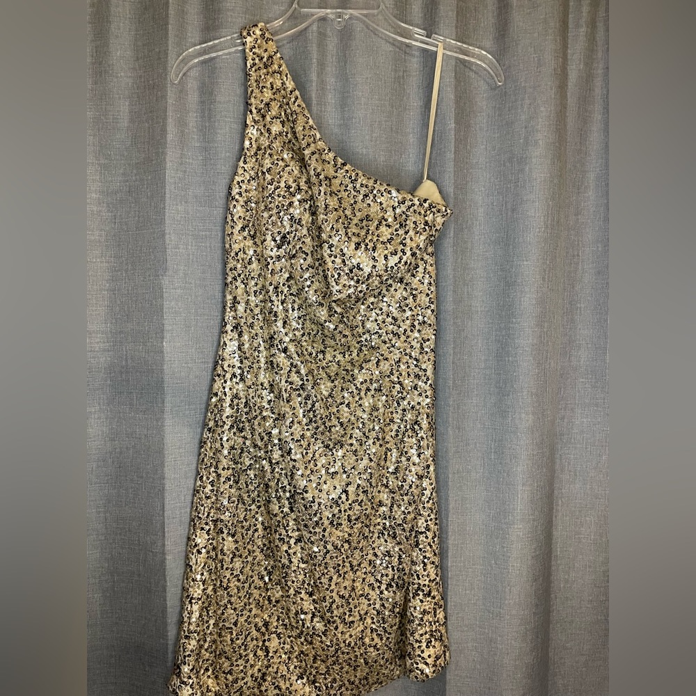 One shoulder gold Homecoming Dress